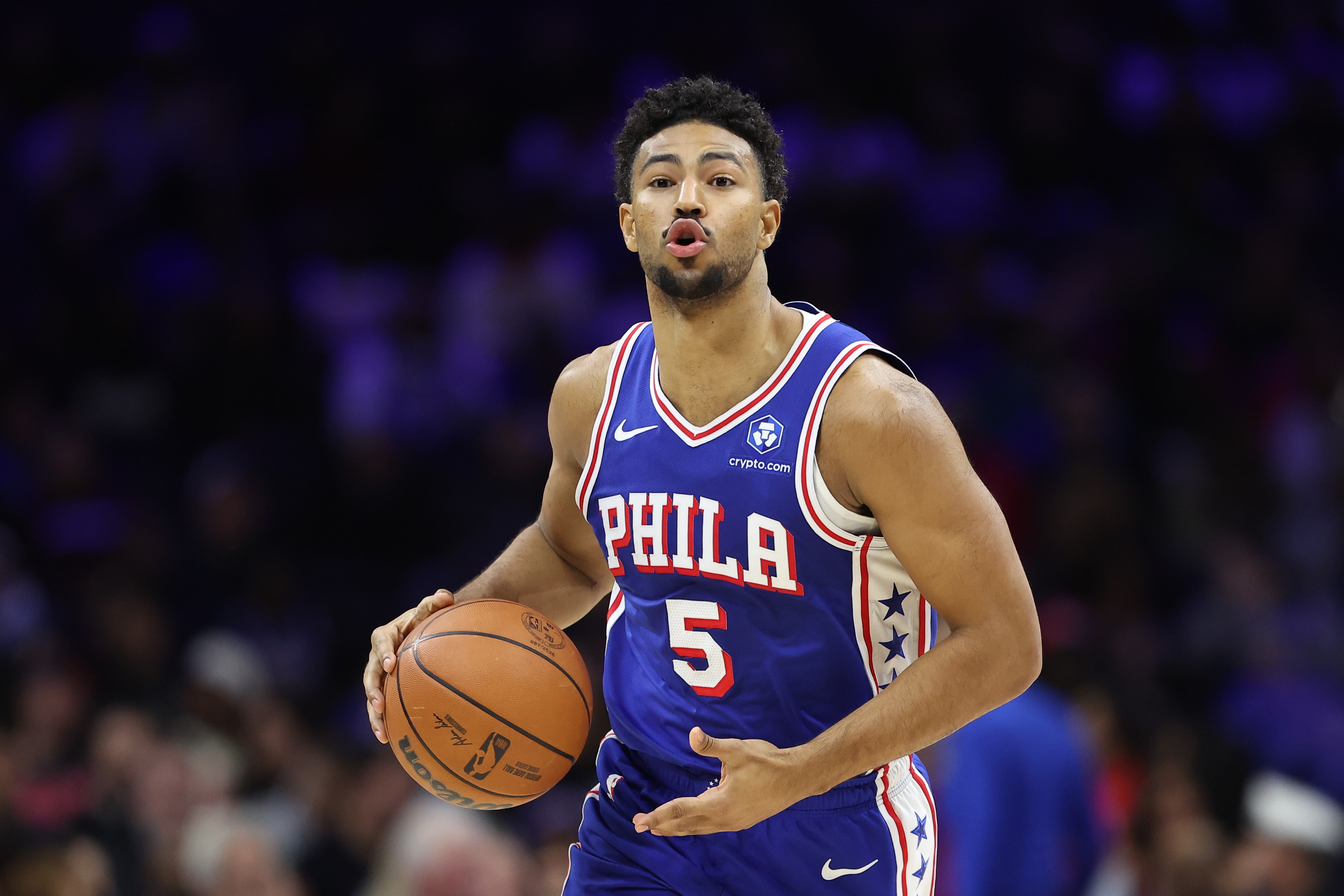 海星直播-末节14分收比赛！格莱姆斯22中11&amp;8罚全中砍下31分3抢断！